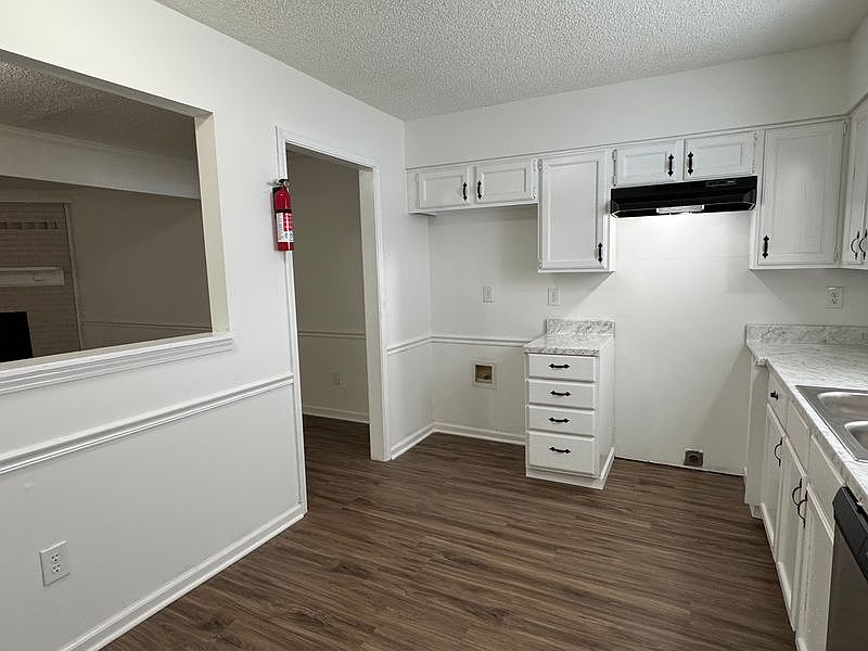 2967 Huntington Trail 4_06052025
