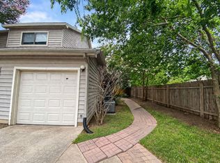 8704 Schick Rd APT D, Austin, TX 78729