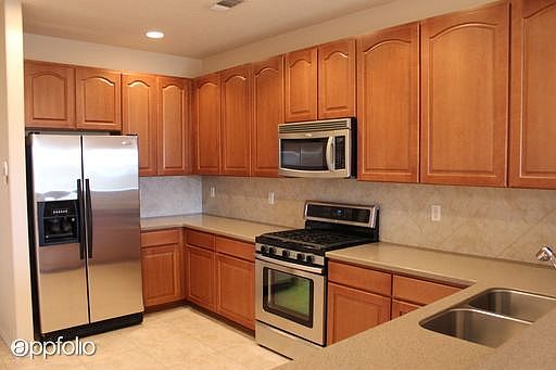 2nd image of 4315 Santo Domingo St Unit B