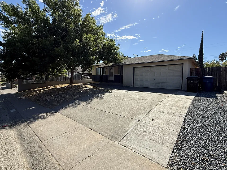 4036 Karl Dr