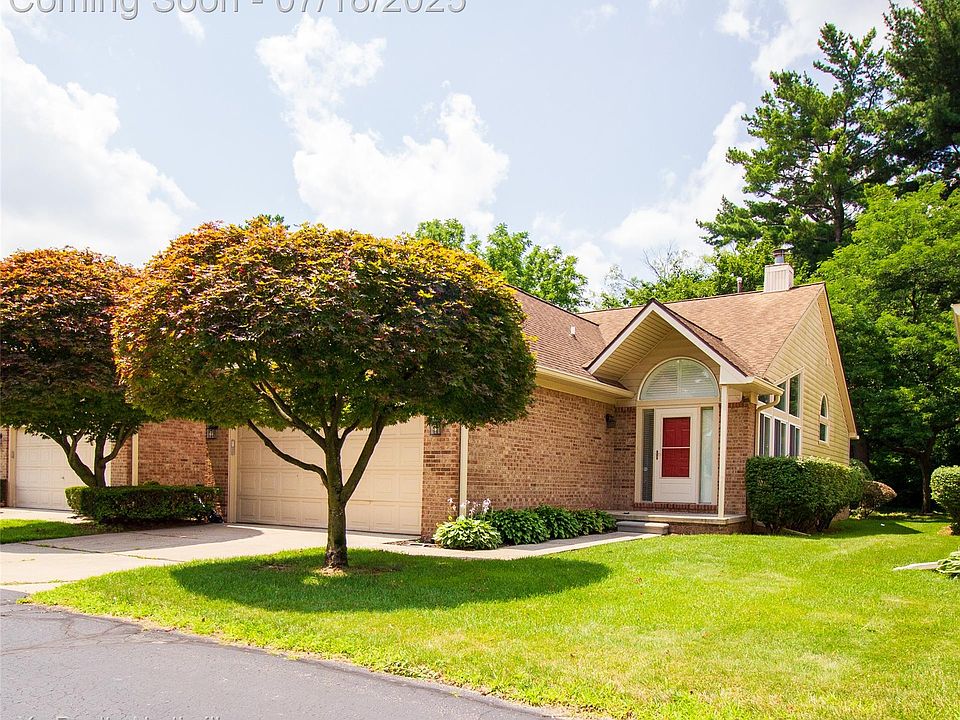 1st image of 19201 Meadowridge Dr