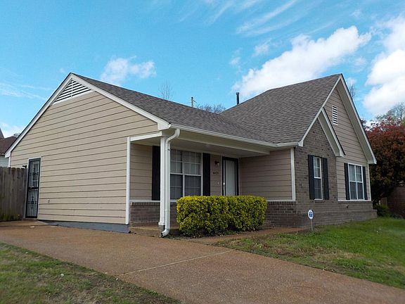 2nd image of 4425 Grand Pyramid Dr