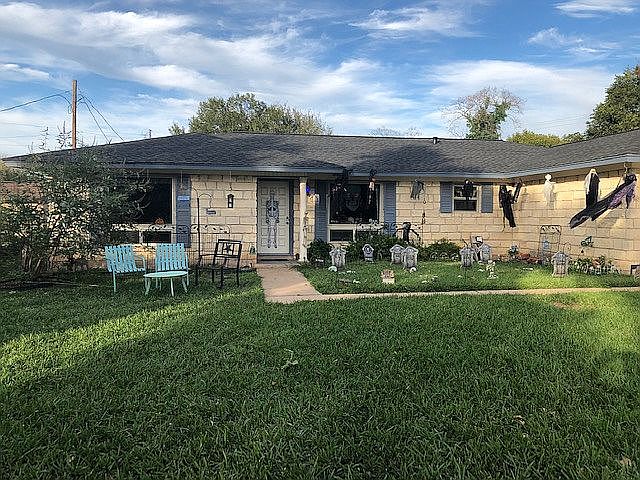 1st image of 1702 Cedar Creek Cv
