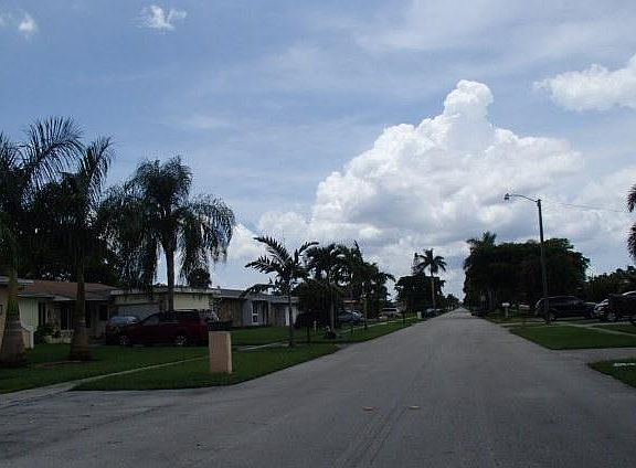 5th image of 11310 NW 30th St