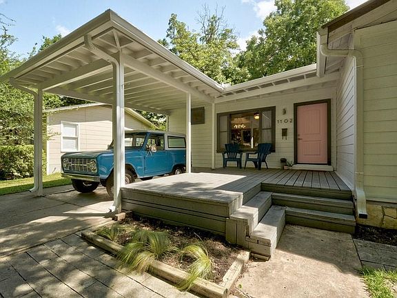 3rd image of 1102 Romeria Dr