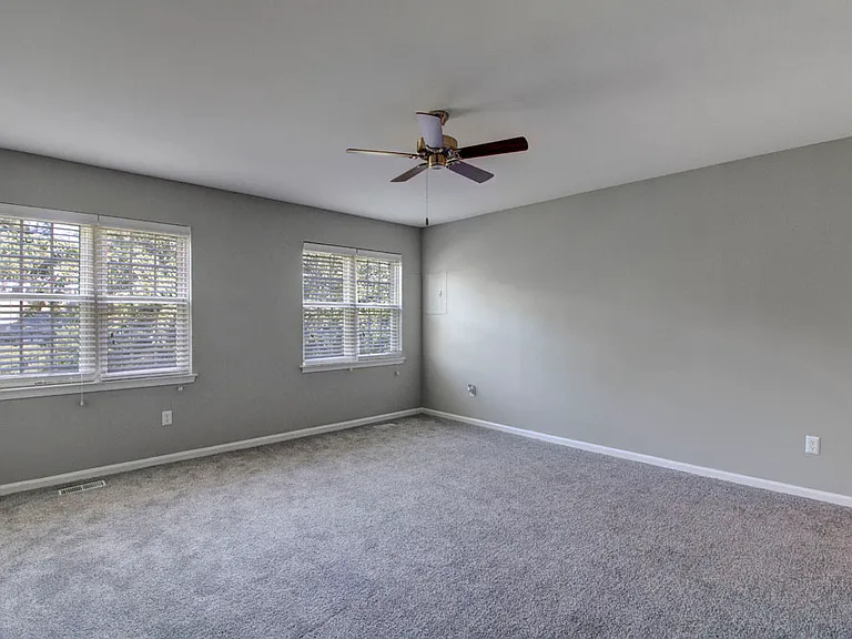 2112A Criston Dr — Photo 27