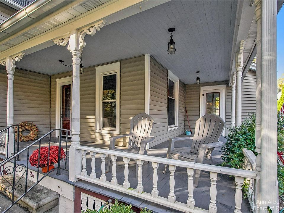 616 S Main St Chelsea, MI Zillow
