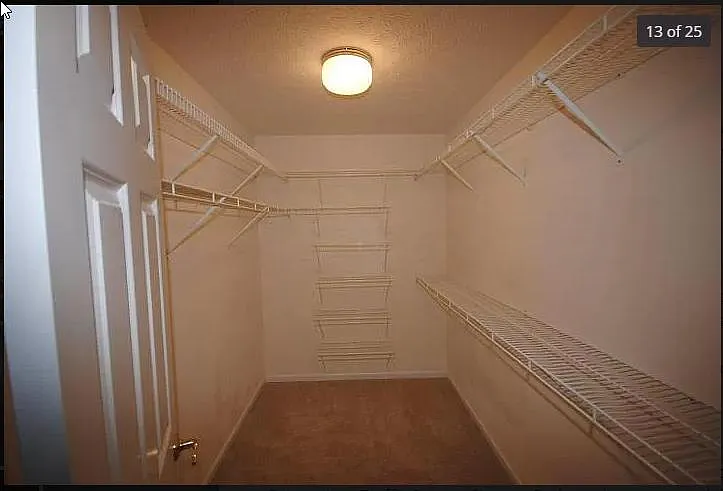 Walkin Closet
