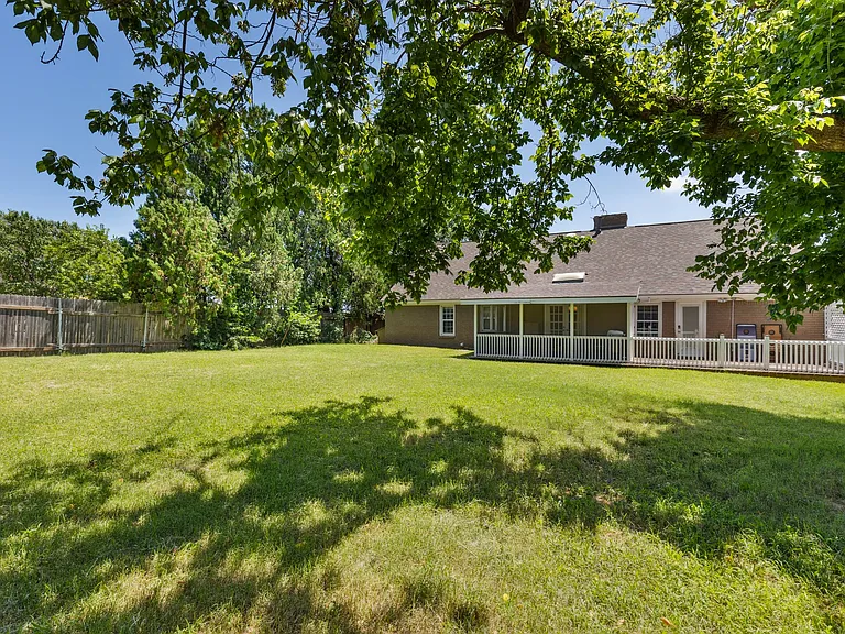 1101 Glenwood Ave — Photo 48