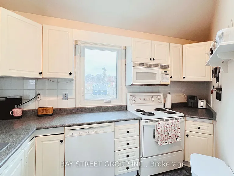 66 Maple Ave #301 — Photo 22