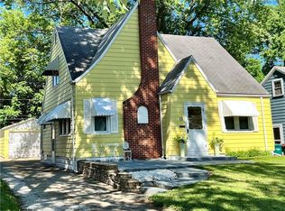 13 West Dr, Decatur, IL 62526