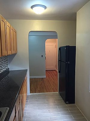 2nd image of 45 Tehama St #D