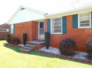 7222 Broad St, Rural Hall, NC 27045