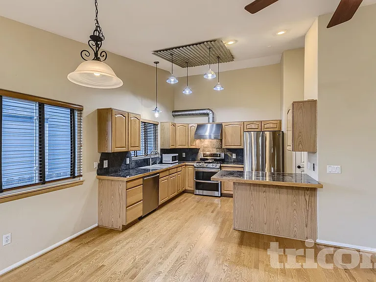 19206 E Clear Creek Pl — Photo 14