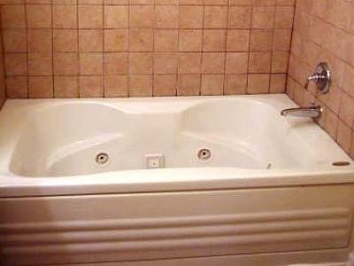 4th image of 6401 S Greenwood Ave #2S