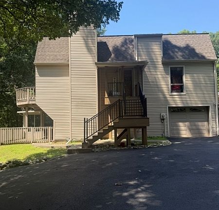 5th image of 352 Buckhorn Dr