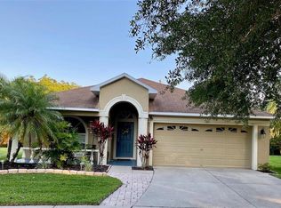 711 Straw Lake Dr, Brandon, FL 33510