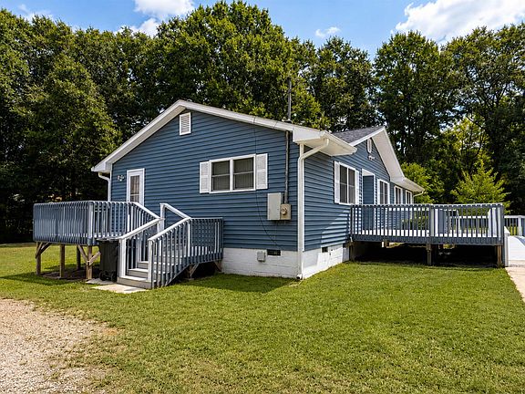 2nd image of 133 Linda Ln