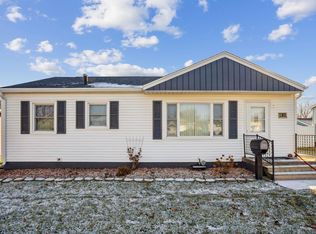 1828 Glenny Ave, Waterloo, IA 50702