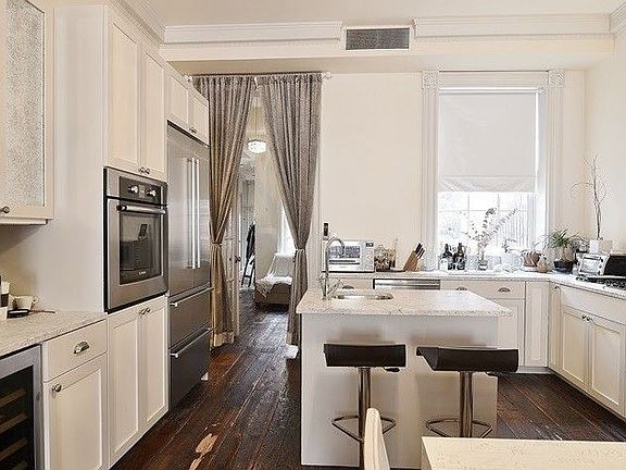 2nd image of 436 W 20th St Fl 2