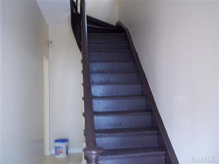 1st image of 25 Orchard St