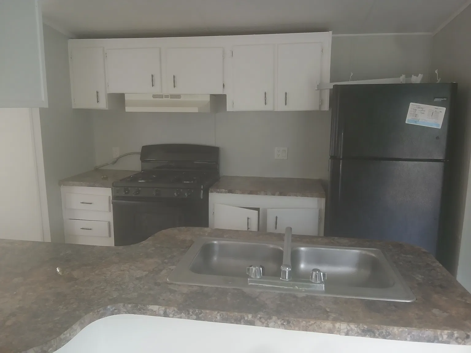 3 bed, 1216 sqft, $1,000 — Photo 4