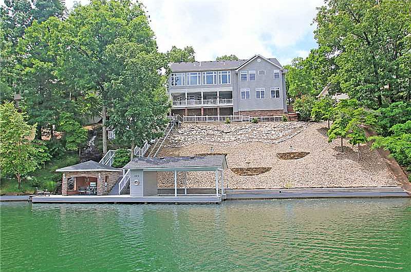 1st image of 120 Kincardine Dr
