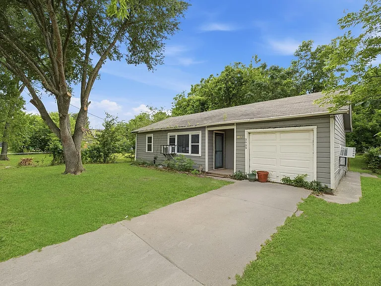 3909 Leffingwell St — Photo 2