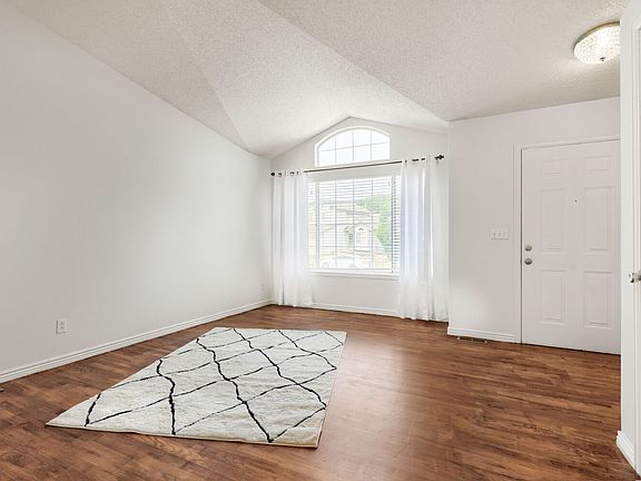 2nd image of 5106 Weeping Willow Cir #0