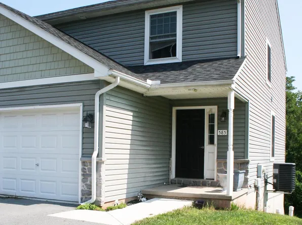 585 Kentwell Dr, York, PA 17406