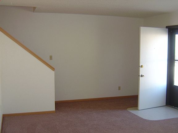 3rd image of 4205 N Fairmount St #1532fdc94