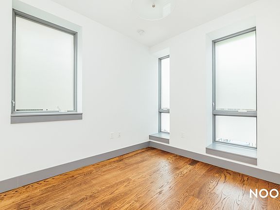 3rd image of 1016 Carroll St #1AA