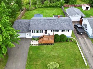 2 Manchester Cres, Riverview, NB E1B 3G4