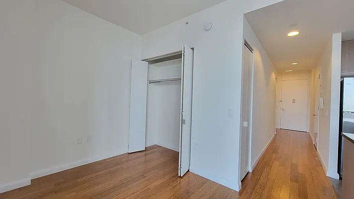 Rented by The Dermot Realty Management Company | media 27