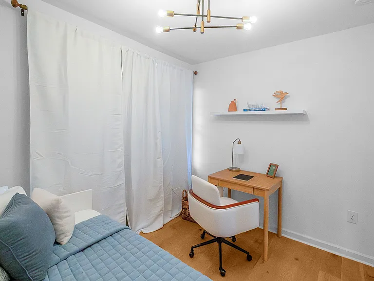 1330 Dean St — Photo 33