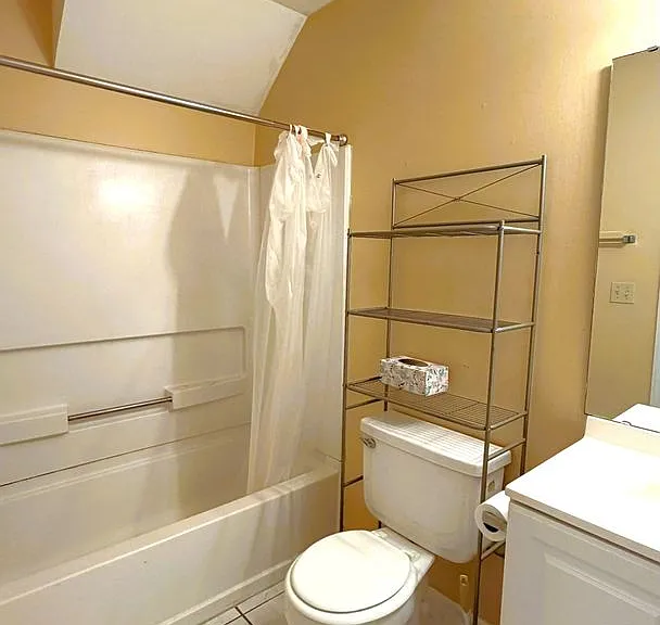 2173 Timberwood Cir S — Photo 14