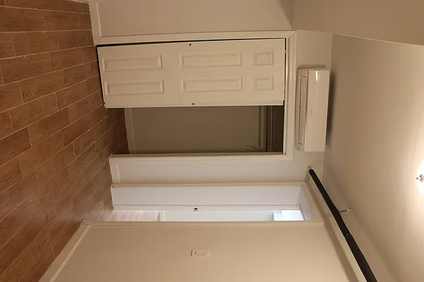 Rented by Charney Real Estate LLC | media 31