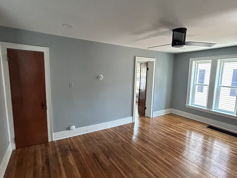 104 Hamburg St #1 — Photo 8