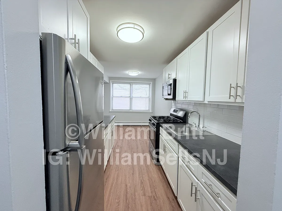 Building Photo - 73-83 Western Ave #1