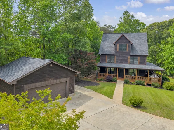 946 Riverdale Rd, Toccoa, GA 30577