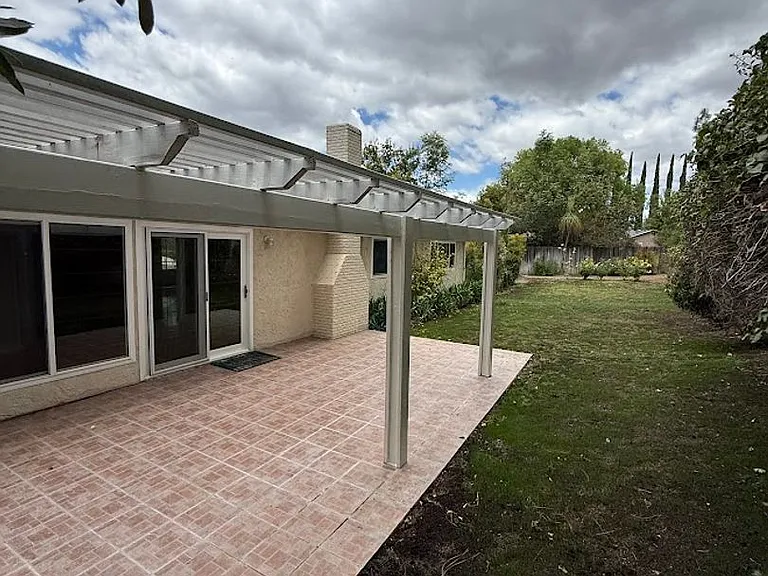 23350 Keswick St — Photo 27