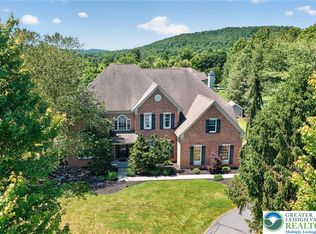 25 Melchor Dr, Easton, PA 18042