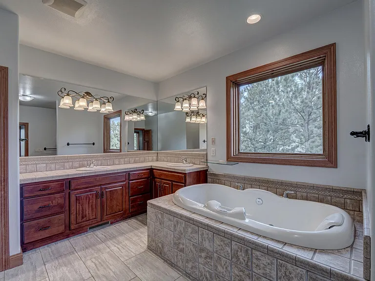 23823 Kieffer Ranch Rd — Photo 20