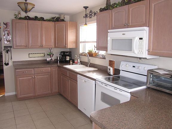5th image of 3357 Bellehaven Ct
