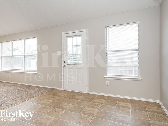 5th image of 209 Layman Dr