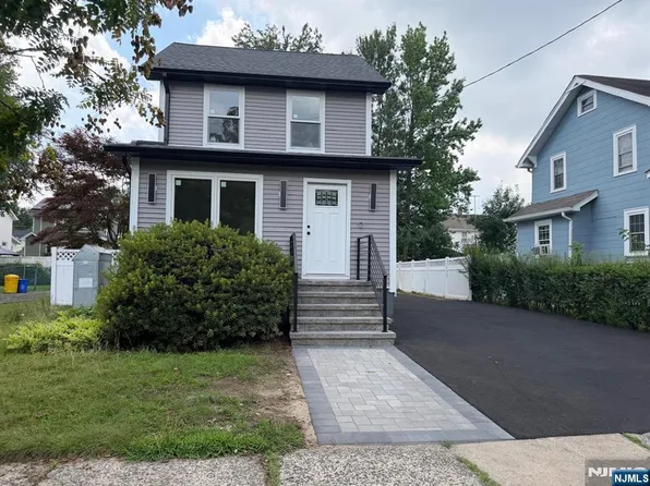 184 Walnut St, Teaneck, NJ 07666