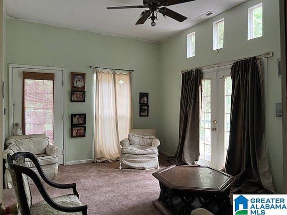 5th image of 1020 Springhill Rd