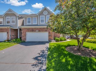 119 Chestnut Hills Cir, Burr Ridge, IL 60527