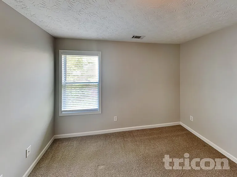 8129 Brookbend Dr — Photo 9