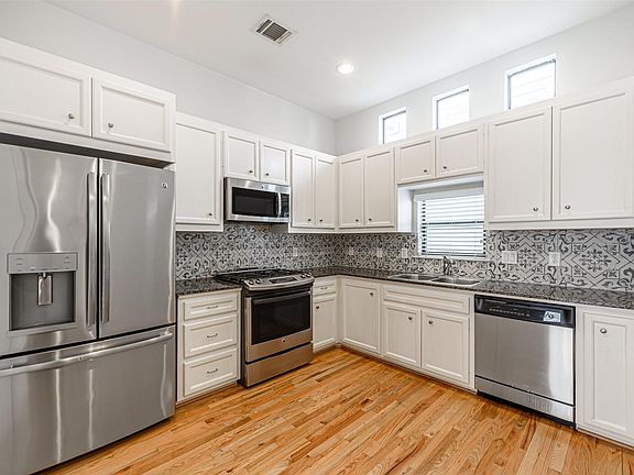 5th image of 2710 Hullsmith Dr APT 501